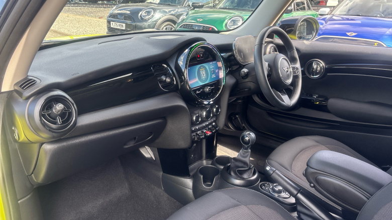 MINI Hatchback 1.5 Cooper Classic Premium 3dr Petrol Hatchback